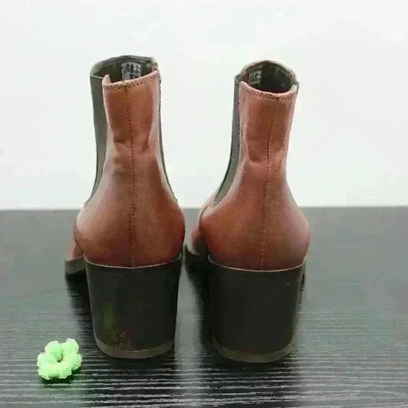 Clarks Mascarpone Bay Brown Leather Ankle Boots - Picture 6 of 12